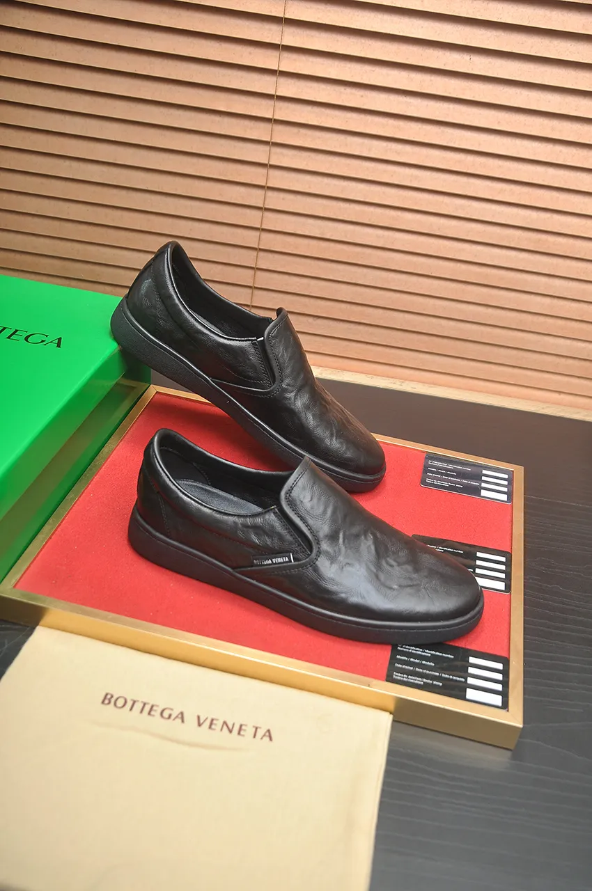 Men's shoes💰540💶【BV】Official website men's shoes👊🏻Cow leather braid🔰Cow leather lining rubber outsole🔲Counter 1:1 quality The identity of every successful man🍃The upper and solemn feet🚶🏻🚶🏻High-end custom counter original replicas📯Imported cowhide purely hand-woven🐂The last will not change regardless of wind or rain🔘Stand the verification of time🔍️Code number: 39-45 (45 custom-made)
